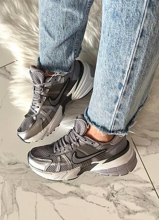 Nike v2k runtekk metallic grey 9