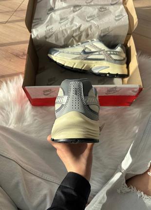 Nike initiator beige dark grey 3