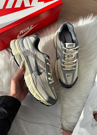 Nike initiator beige dark grey 8