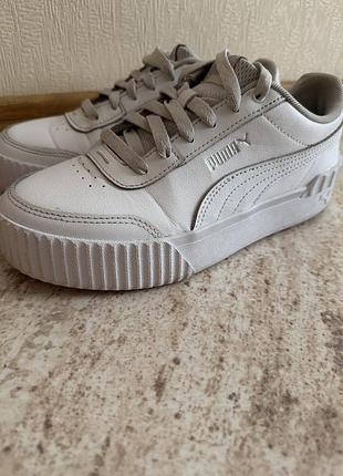 Білі кеди puma