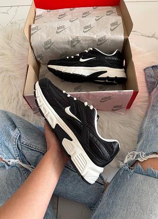 Nike initiator black white swoosh 4