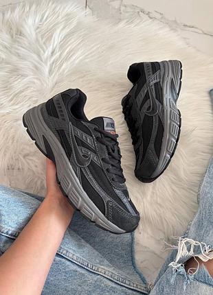 Nike initiator grey black 2