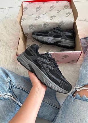 Nike initiator grey black 5