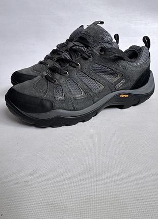 Трекінгові кросівки mountain warehouse waterproof