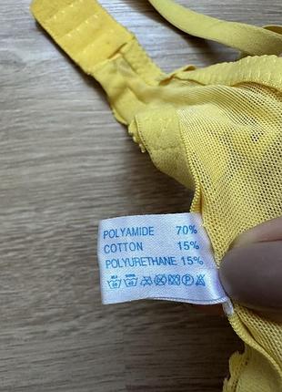 Жовтий бюстгальтер 10