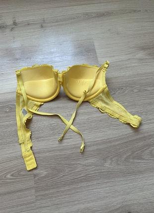 Жовтий бюстгальтер 5