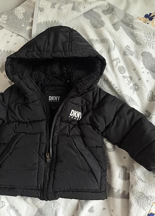 Зимова курточка dkny