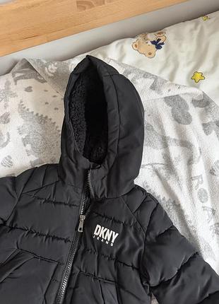 Зимова курточка dkny 4