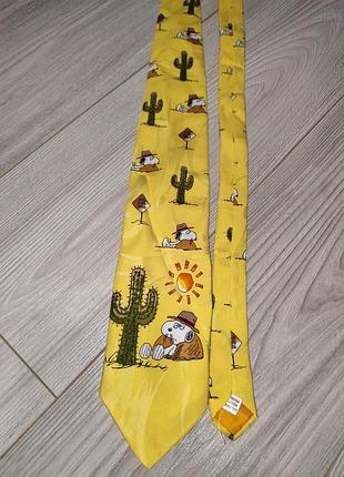Винтажный галстук peanuts (snoopy) «снупи в пустыне» — оригинал, 2000-е