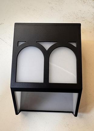 Solar powered garden fence light, 6 pack) потужністю 10 люменів.