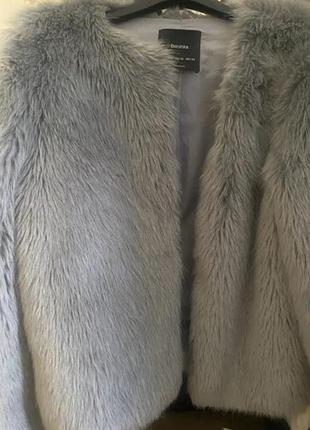 Стильна сіра шубка bershka 4