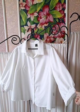 Красива біла рубашка shein. 3