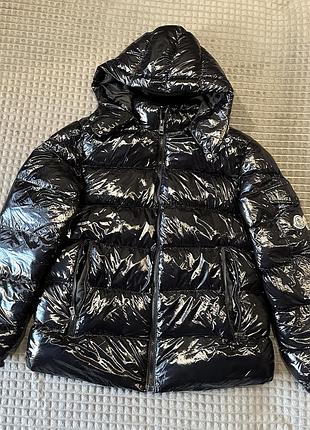 Жіноча куртка moncler