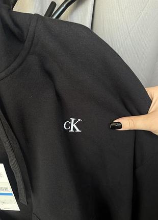 Чоловічий костюм calvin klein 3