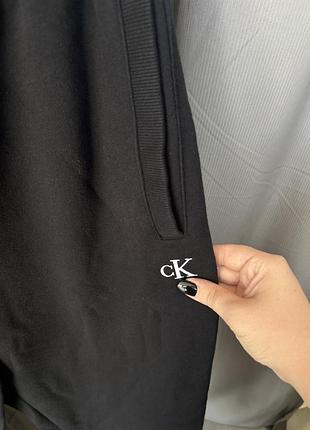 Чоловічий костюм calvin klein 8