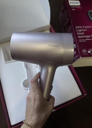 Фен philips 4