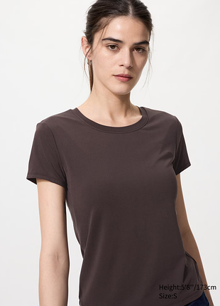 Футболка airism со встроенным бюстгальтером uniqlo