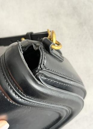 Чорна сумка кросбоді від zara 5