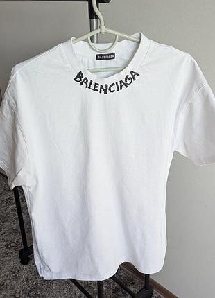 Футболка белая новая л balenciaga базовая