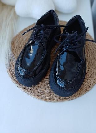 Лоферы zara туфли лаковые 4