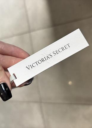 Брелок victoria’s secret 4