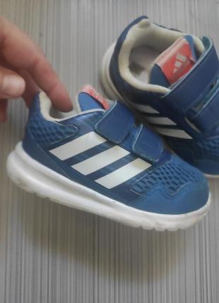Детские кроссовки  adidas оригинал размер 21 адидас 12 см