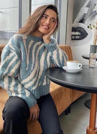 Фирменный свитер 3