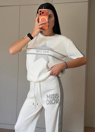 Костюм люкс класу 6