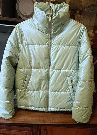 Продам курточку reserved 36