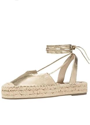 Эспадрильи,новые stradivarius
36 см 5