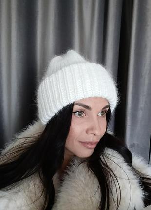Шапка ручної роботи з пуху кролика ангора тепла біла молочна