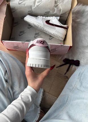 Nike sb dunk low summit white plum chalk 3
