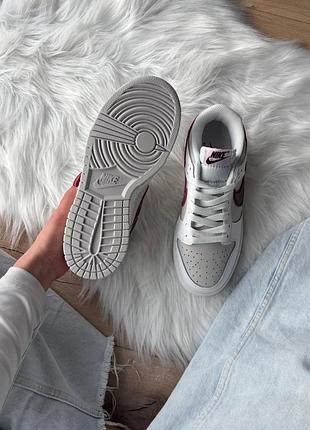 Nike sb dunk low summit white plum chalk 9