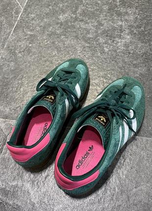 Кросівки adidas 9