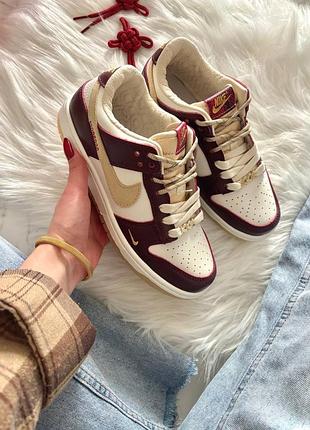 Nike sb dunk low lx white maroon 3