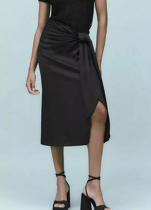Шикарна чорна міді спідниця zara розмір xs