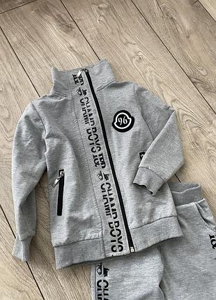 Спортивний костюм 4
