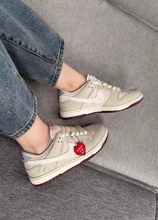 Nike sb dunk valentines day beige 2