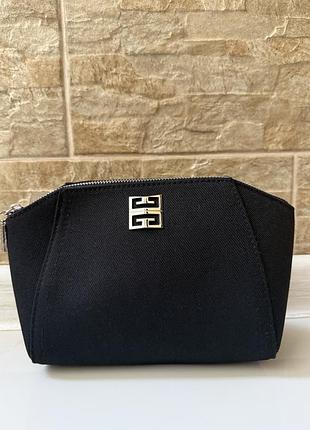 Косметичка бренду givenchy