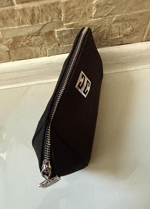 Косметичка бренду givenchy 5