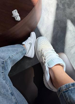 Nike sb dunk low x supreme white grey 4