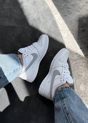 Nike sb dunk low x supreme white grey 10