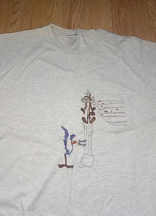 Футболка warner bros. studio store (конец 1990-х годов, с вышивкой wile e. coyote и road runner)