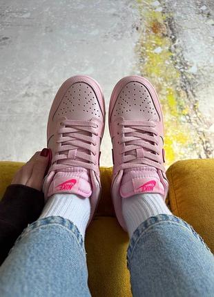 Nike dunk low gs triple pink 5