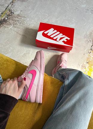 Nike dunk low gs triple pink 2