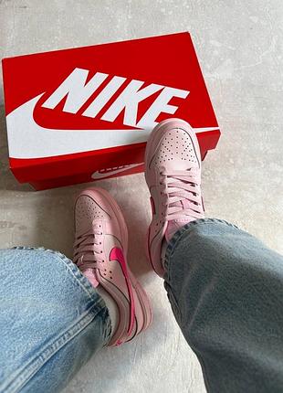 Nike dunk low gs triple pink 9