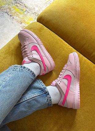 Nike dunk low gs triple pink 3