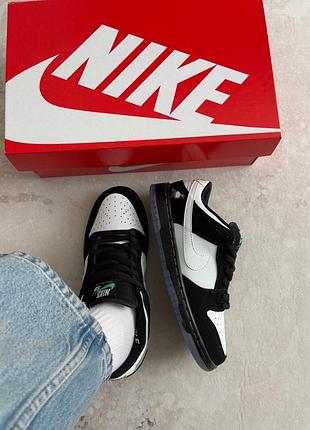 Nike sb dunk staple panda pigeon 4