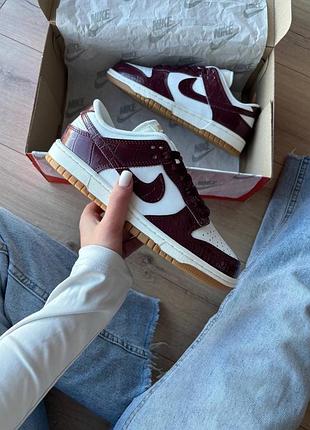 Nike dunk low burgundy croc 10