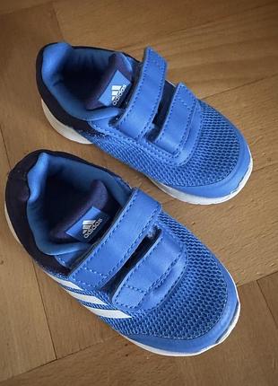 Кросівки adidas р.22 2